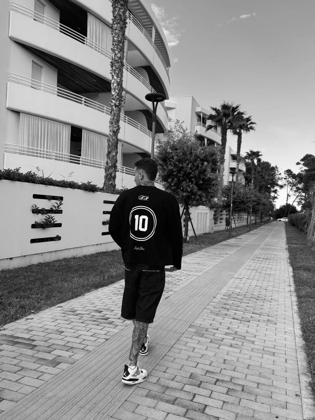 LOONGSLEEVE TOTAL BLACK "10"